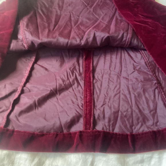 Vintage crimson velvet dress - Picture 6 of 7